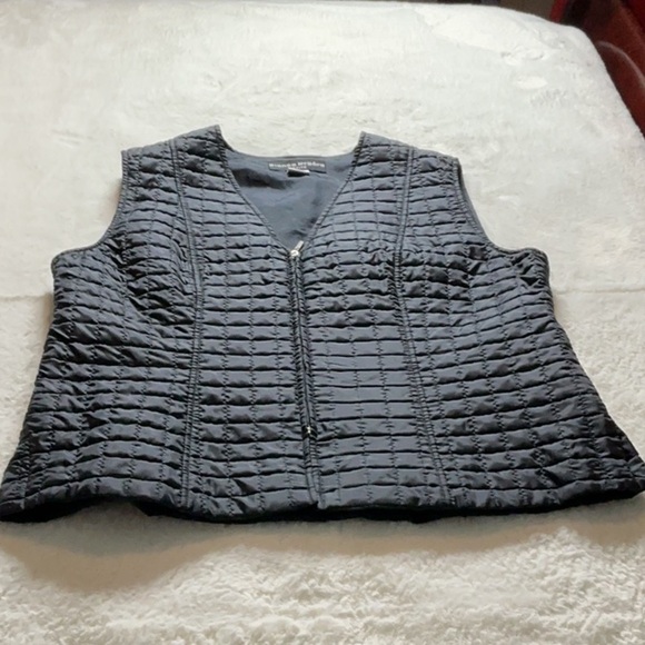Black Puffer Vest with Horizontal Quilting and Zip Closure - Picture 1 of 5